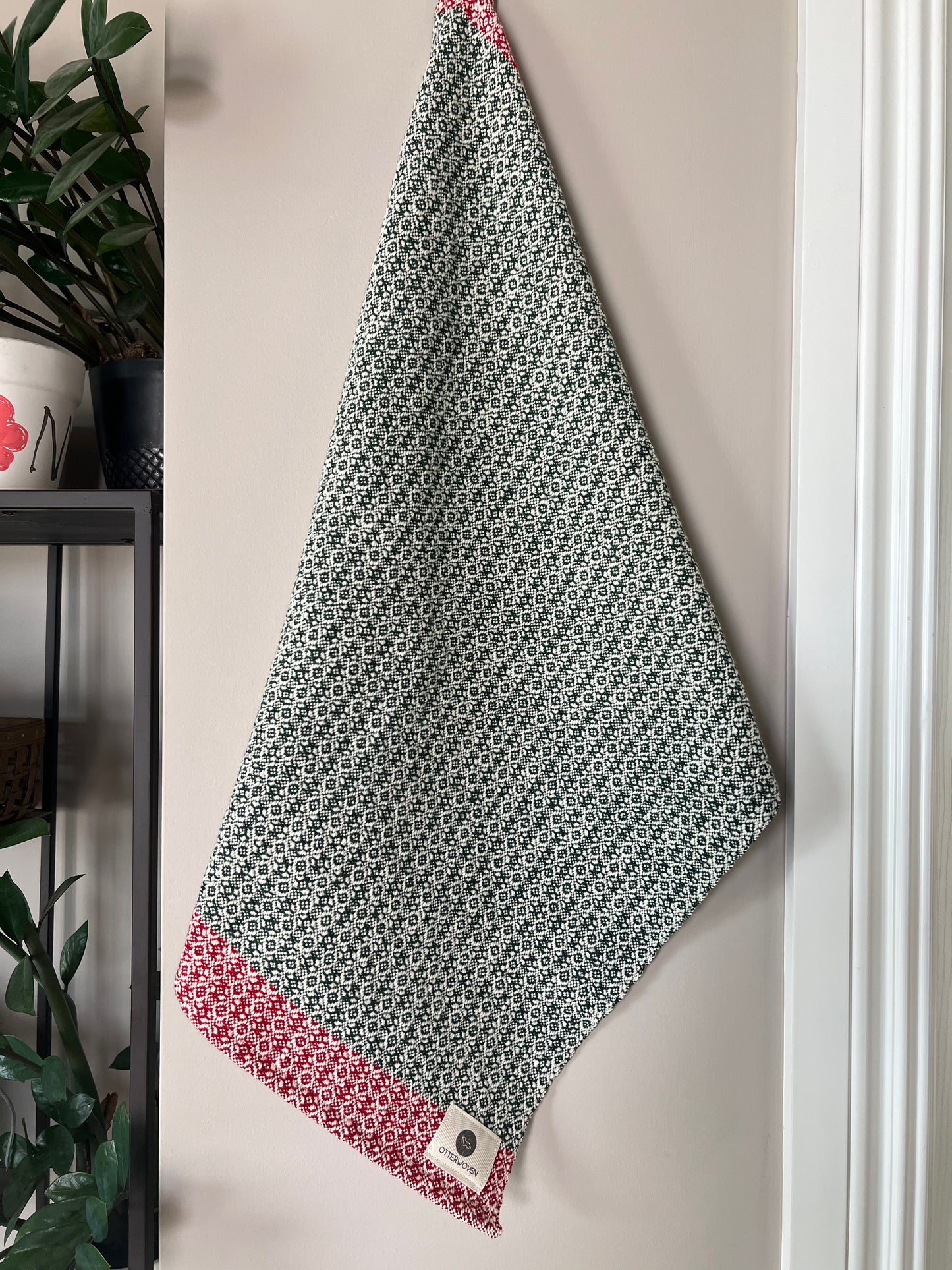 Holiday Snowflake Towels