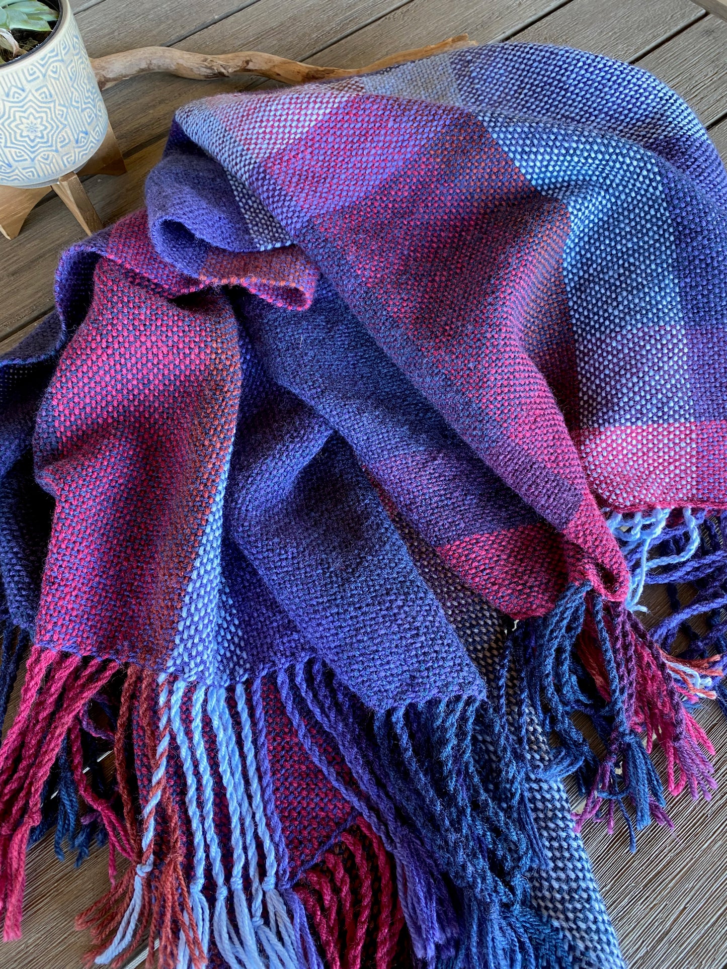 LAKESIDE Blanket Scarf in Violet Berry