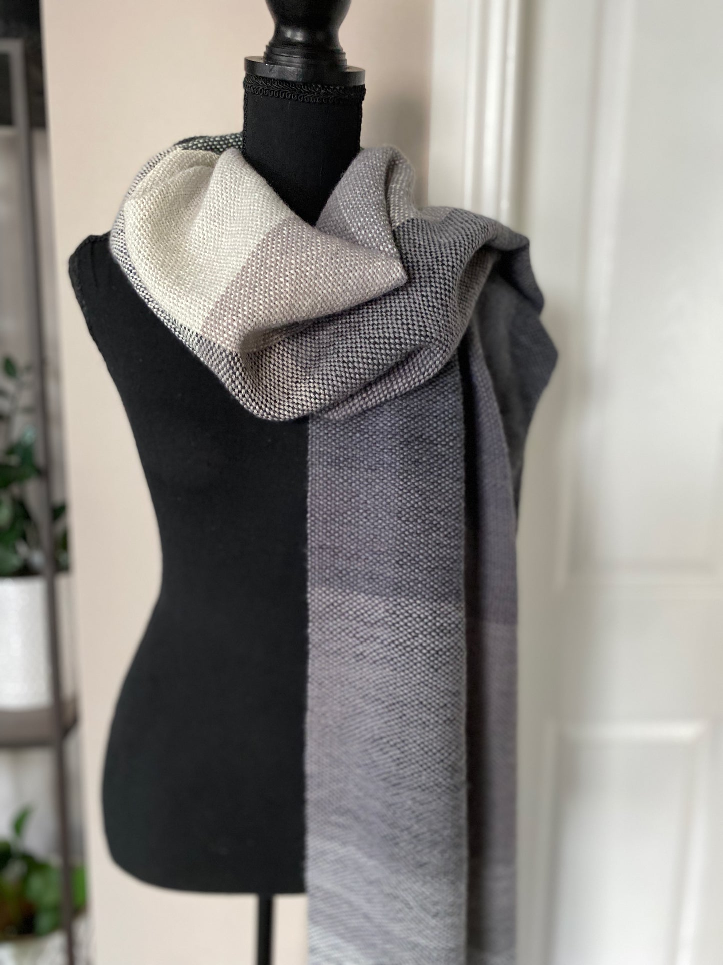 The Manhattan Scarf