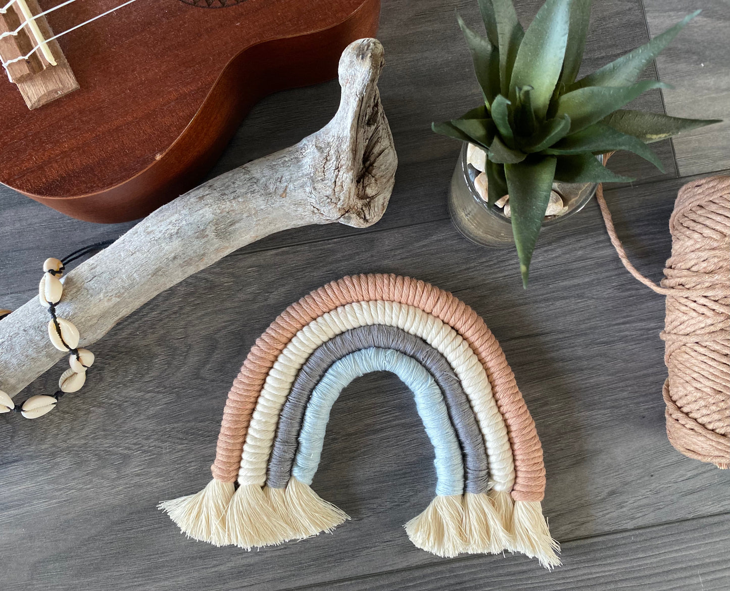 INDIE Macrame Rainbow